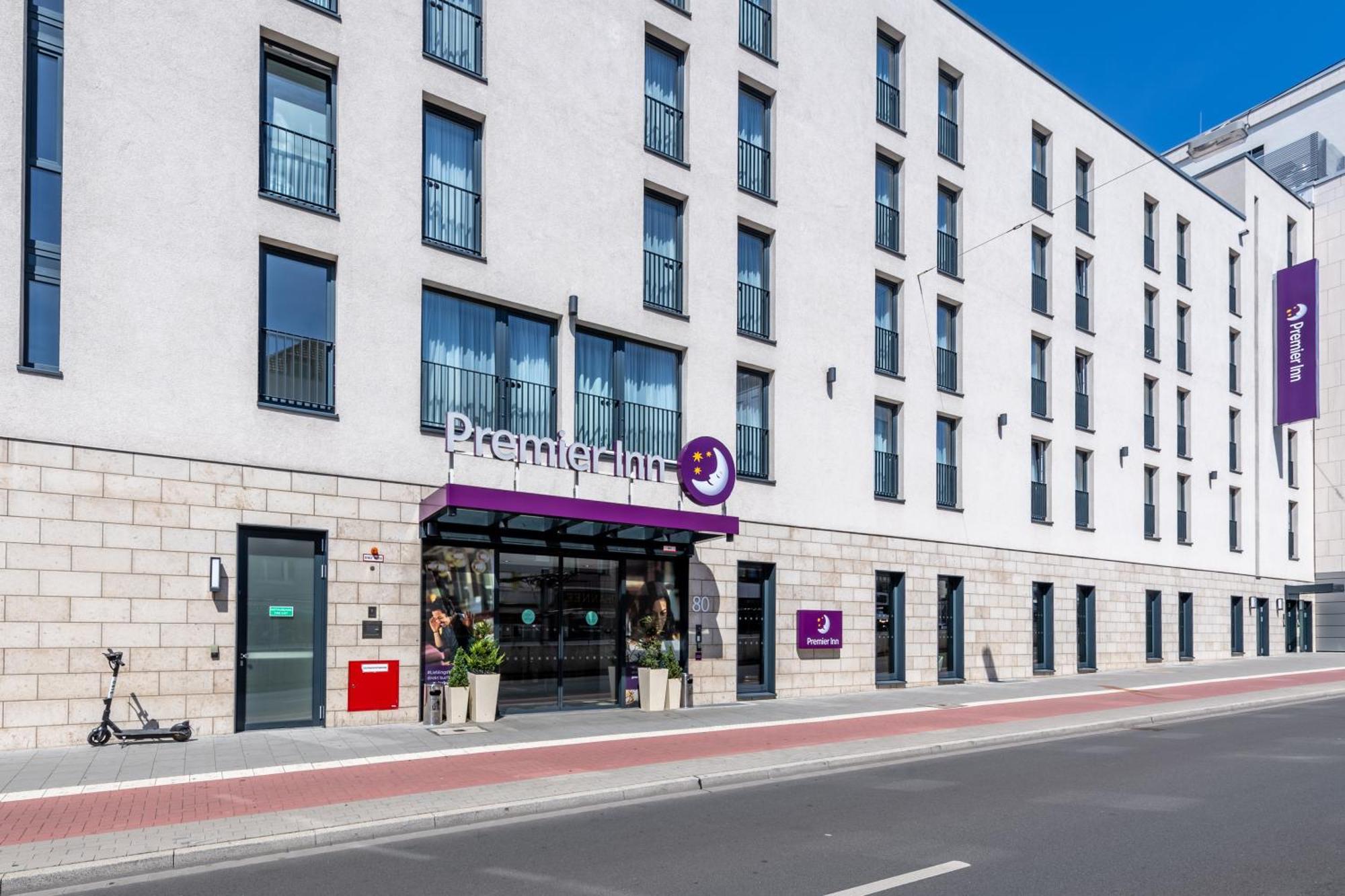 Premier Inn Duesseldorf City Centre Exterior foto